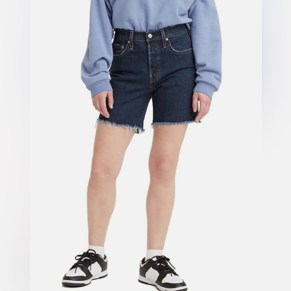 Levis 501 mid-thigh denim shorts